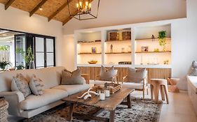 Crags Country Lodge